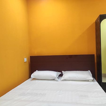 Hotel Sk Lodge Near Guwahati Airport Экстерьер фото