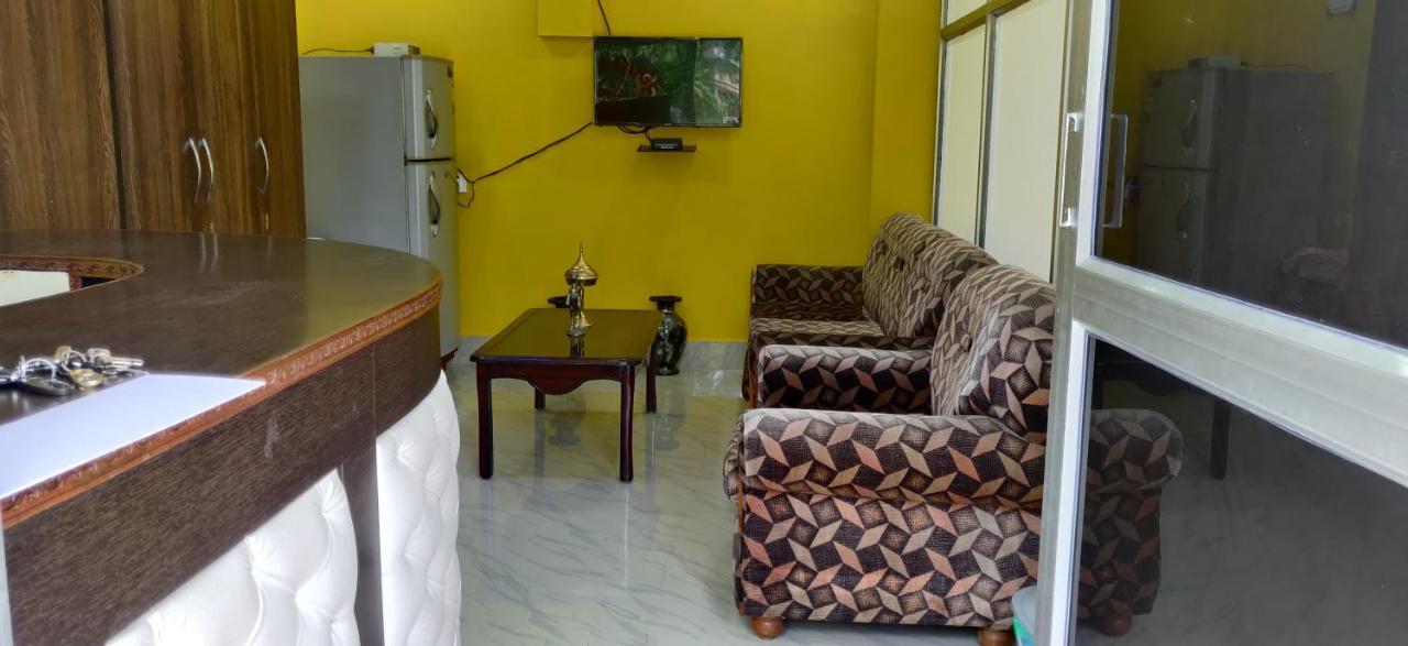 Hotel Sk Lodge Near Guwahati Airport Экстерьер фото